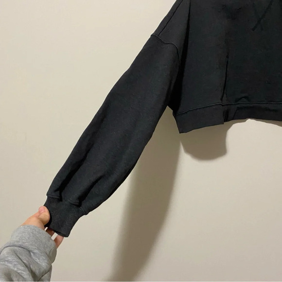 Gymshark Charcoal Gray Cropped Sweatshirt Large - Picture 2 of 8